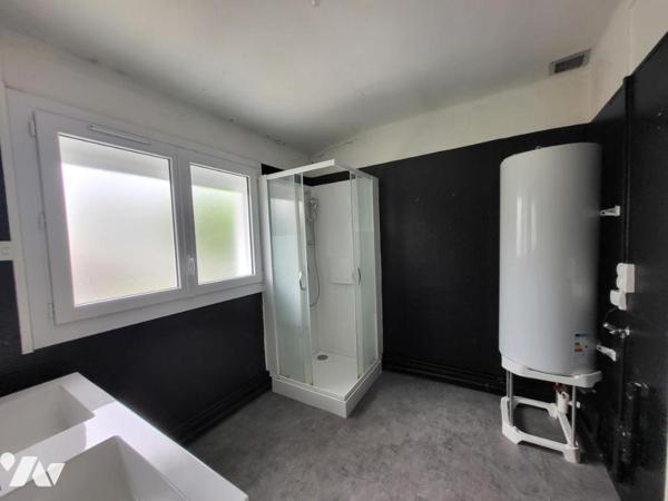 Charmante maison rénovée des années 60 avec jardin exposé plein sud