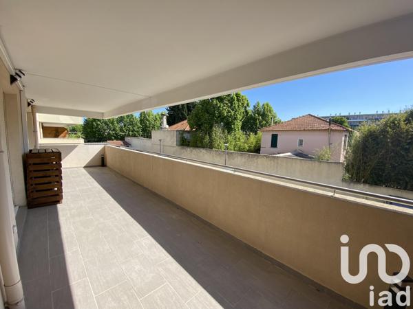 Appartement à vendre 3 pièces 59 m² Marignane