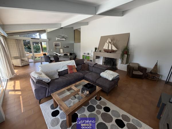 Maison 6 pièce(s) 4 chambre(s) 200 m²