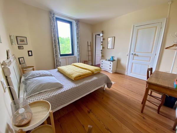 Maison de ville avec terrasse