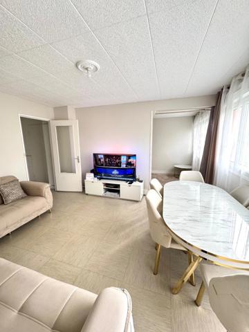 À vendre - Appartement F4 de 66,34 m2 avec une cave - Opportunité à saisir à AVON (77)