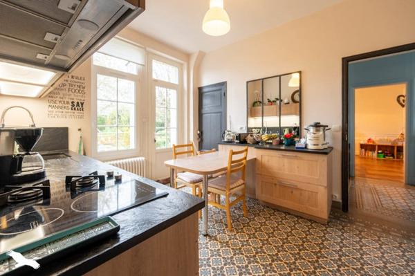 Maison à vendre 349 000 € Quincy 9 p 212 m² DPE D