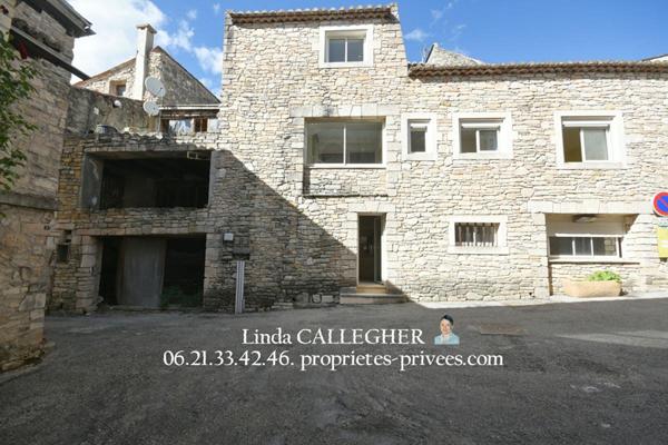 jolie Maison de village en pierre et ruine attenante  à faire revivre