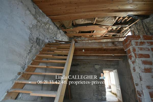 jolie Maison de village en pierre et ruine attenante  à faire revivre