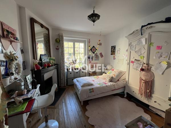 Maison à vendre de 8 pièces de 260 m² au sol avec appartement 2 pièces entrée indépendante