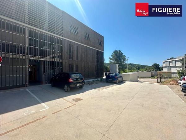BUREAUX NEUFS À LOUER DANS UN IMMEUBLE LABELLISÉ