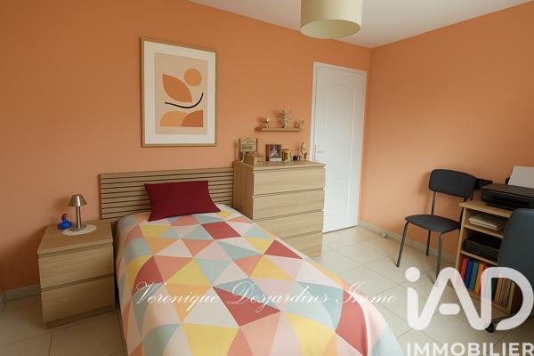 Maison à vendre 4 pièces 95 m² Saint-Georges-des-Coteaux