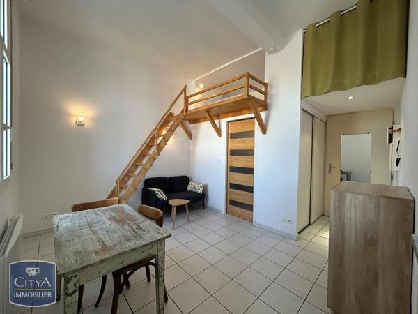 Appartement à louer 1 pièce 21.05m² L'Isle-sur-la-Sorgue (84800)