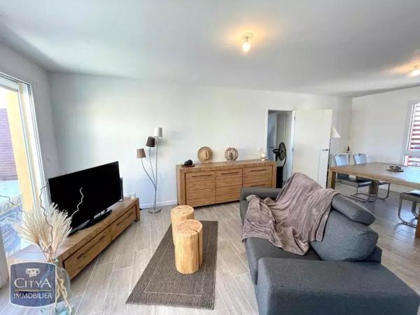 Appartement à louer 2 pièces 52.76m²