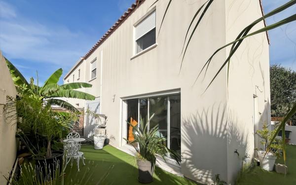 Maison à vendre    4 pièces • 77,97 m2 Vias