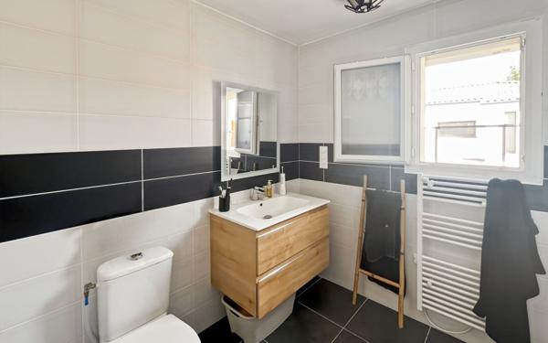 Maison à vendre    4 pièces • 77,97 m2 Vias