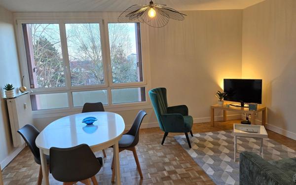 Appartement à louer    2 pièces • 10,62 m2 Compiègne