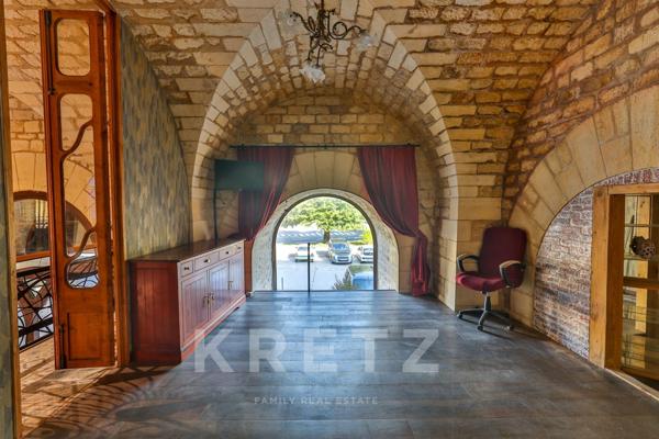 Château d'eau à toit plat