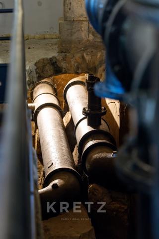 Château d'eau à toit plat