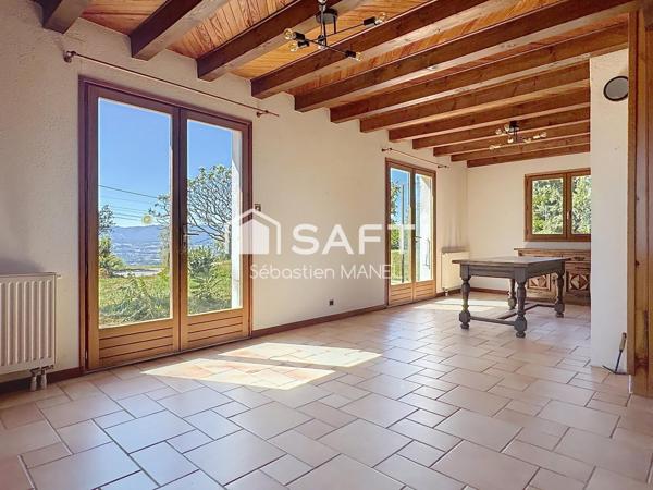 Maison au calme sur plus de 4 000 m² de terrain