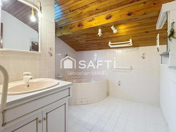 Maison au calme sur plus de 4 000 m² de terrain