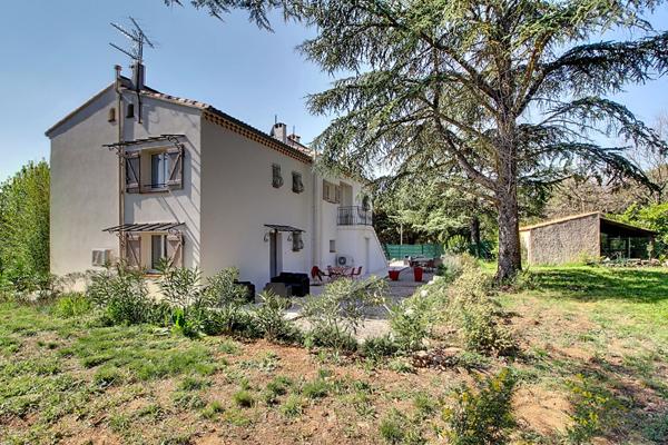 A VENDRE ! Maison Lorgues 9 pièces 170 m2 + Garage15 m²