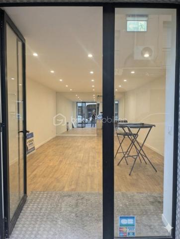 Local d'activités de 64 m²