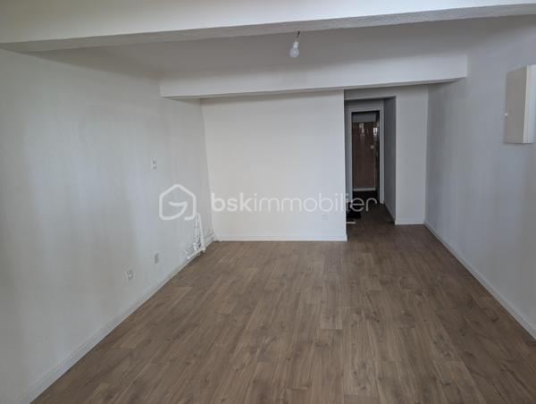 Local d'activités de 64 m²