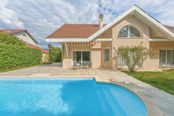 Maison à vendre 7 pièces ORNEX (01)