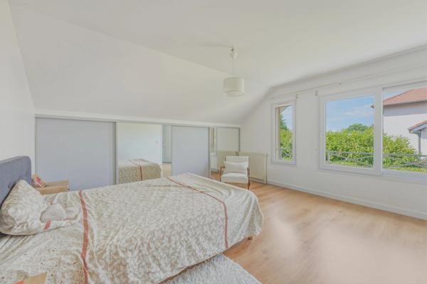 Maison à vendre 7 pièces ORNEX (01)