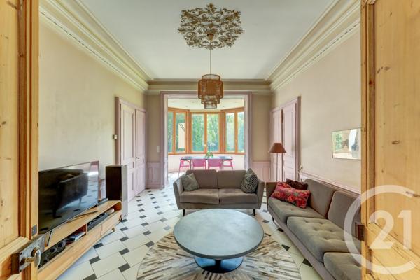 Maison à vendre  10 pièces - 301,18 m2 LYON - 69009