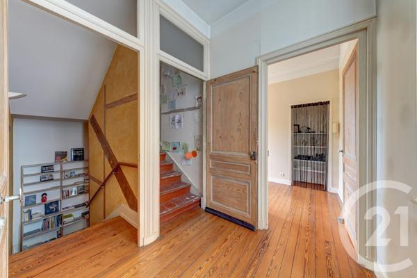 Maison à vendre  10 pièces - 301,18 m2 LYON - 69009