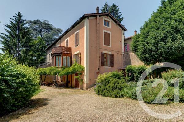 Maison à vendre  10 pièces - 301,18 m2 LYON - 69009