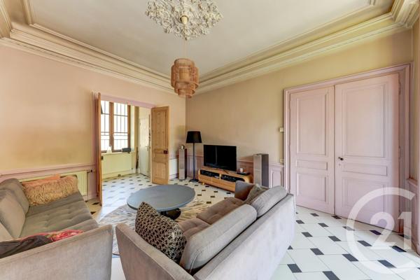 Maison à vendre  10 pièces - 301,18 m2 LYON - 69009