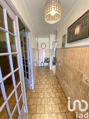 Maison 7 pièces de 177 m² à Naintré (86530)