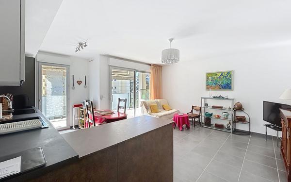 Appartement à vendre    3 pièces • 59,70 m2 Cagnes-sur-Mer