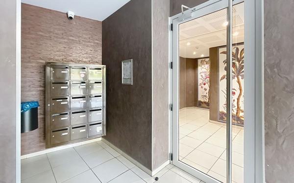 Appartement à vendre    3 pièces • 59,70 m2 Cagnes-sur-Mer