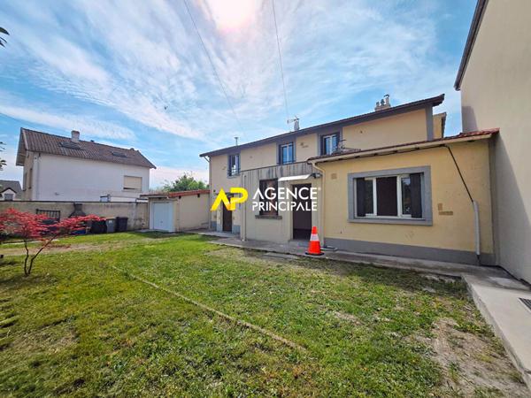 Maison de 92m² divisée en 3 appartements à 15minutes à pied de la gare d'ARGENTEUIL. €365 000 ** - Référence 4548