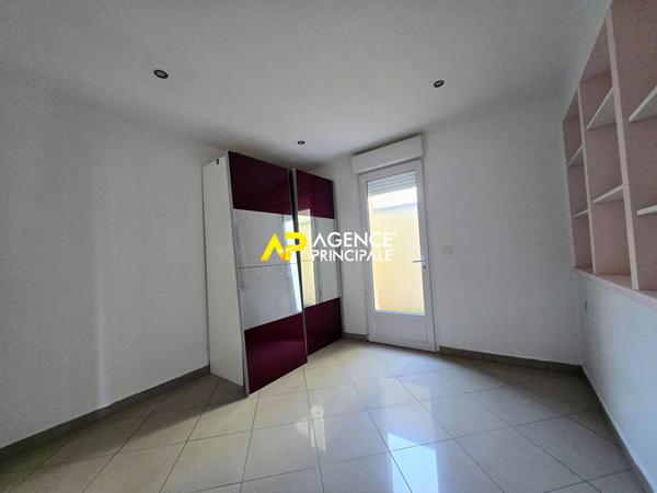 Maison de 92m² divisée en 3 appartements à 15minutes à pied de la gare d'ARGENTEUIL. €365 000 ** - Référence 4548