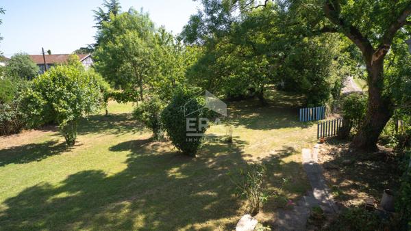 Maison en pierre pleine de charme entre Francescas et Nérac