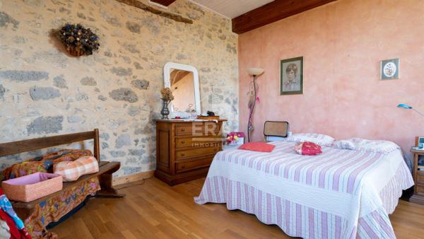 Maison en pierre pleine de charme entre Francescas et Nérac