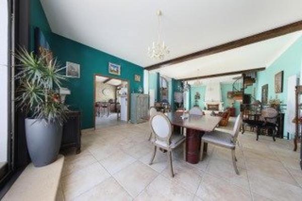 propriété de caractère type anglo-normand