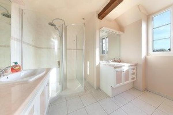 propriété de caractère type anglo-normand