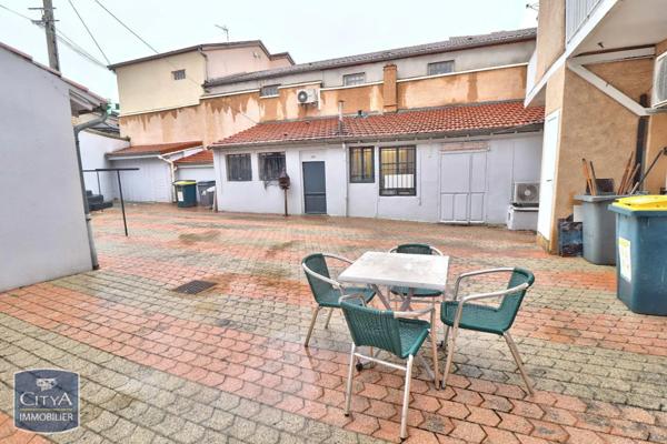 Immeuble à vendre 271m²