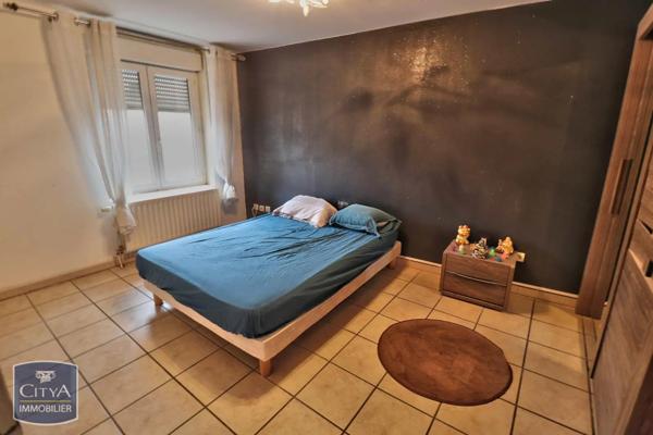 Immeuble à vendre 271m²