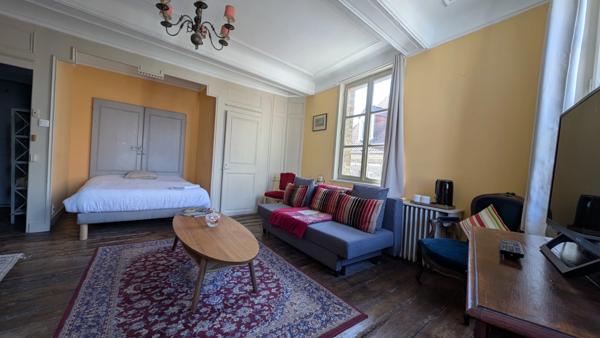 ✨ Maison bourgeoise de caractère avec chambres d’hôtes – Saint-Omer centre ✨