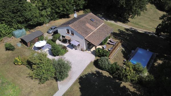 Castelsagrat (82400) TARN ET GARONNE CASTELSAGRAT Maison avec 3 chambres, près du village avec 1.9 hectares