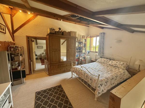 Castelsagrat (82400) TARN ET GARONNE CASTELSAGRAT Maison avec 3 chambres, près du village avec 1.9 hectares