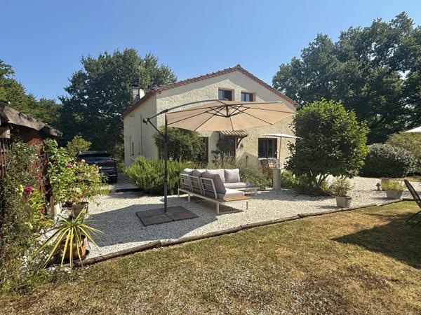 Castelsagrat (82400) TARN ET GARONNE CASTELSAGRAT Maison avec 3 chambres, près du village avec 1.9 hectares