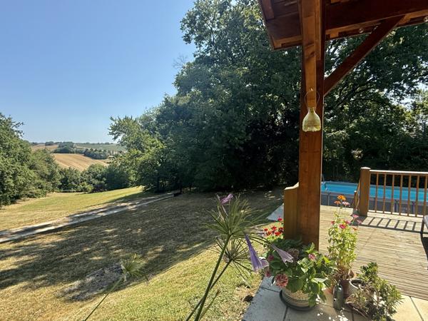 Castelsagrat (82400) TARN ET GARONNE CASTELSAGRAT Maison avec 3 chambres, près du village avec 1.9 hectares