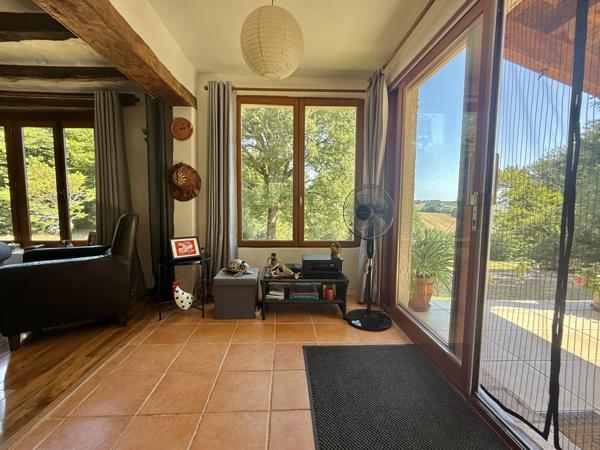 Castelsagrat (82400) TARN ET GARONNE CASTELSAGRAT Maison avec 3 chambres, près du village avec 1.9 hectares