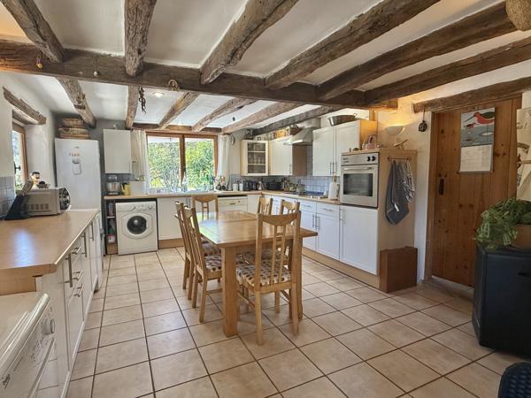 Castelsagrat (82400) TARN ET GARONNE CASTELSAGRAT Maison avec 3 chambres, près du village avec 1.9 hectares