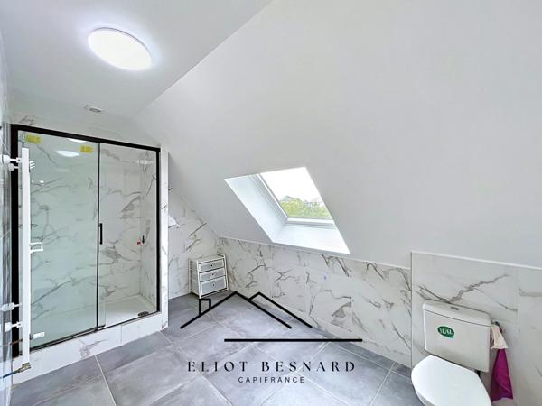 Aux portes de Caen, proche de Mondeville, belle maison familiale 200 m2, 6 chambres avec vie de plain-pied, au calme écoles et commerces à proximité