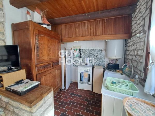 EXCLUSIVITE - Charmante maisonnette  au coeur du  village de Chaucre - 3 pièces - 60 m²
