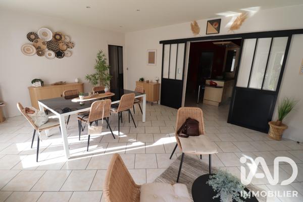 Maison à vendre 5 pièces 110 m² Montguyon